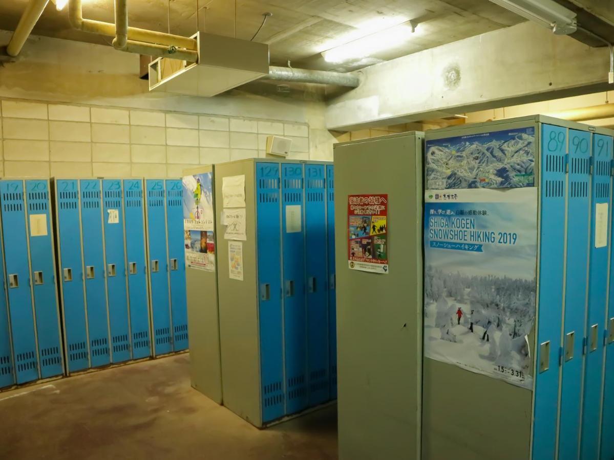 Hotel Sankt Moritz Shiga Shimotakai Bagian luar foto