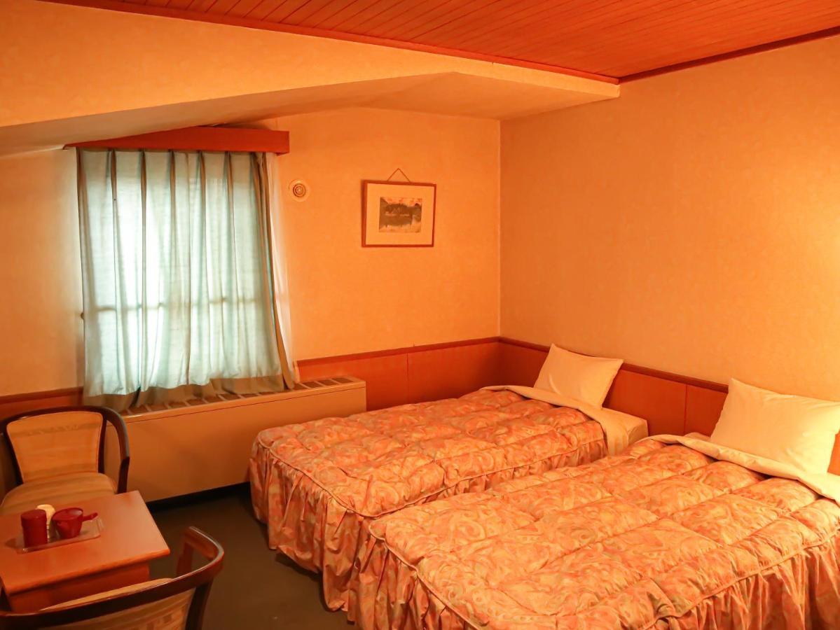 Hotel Sankt Moritz Shiga Shimotakai Bagian luar foto