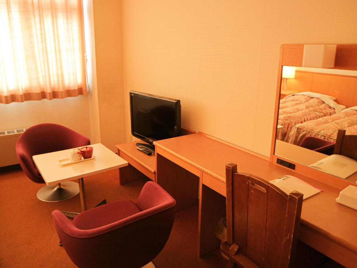Hotel Sankt Moritz Shiga Shimotakai Bagian luar foto