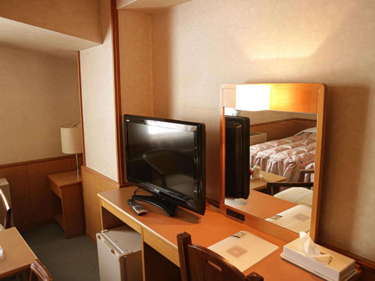 Hotel Sankt Moritz Shiga Shimotakai Bagian luar foto