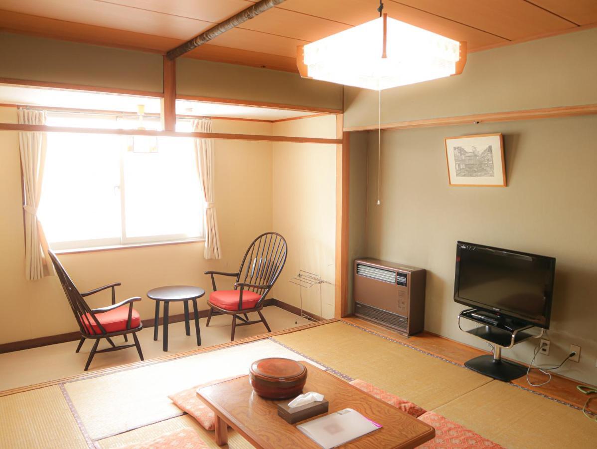 Hotel Sankt Moritz Shiga Shimotakai Bagian luar foto