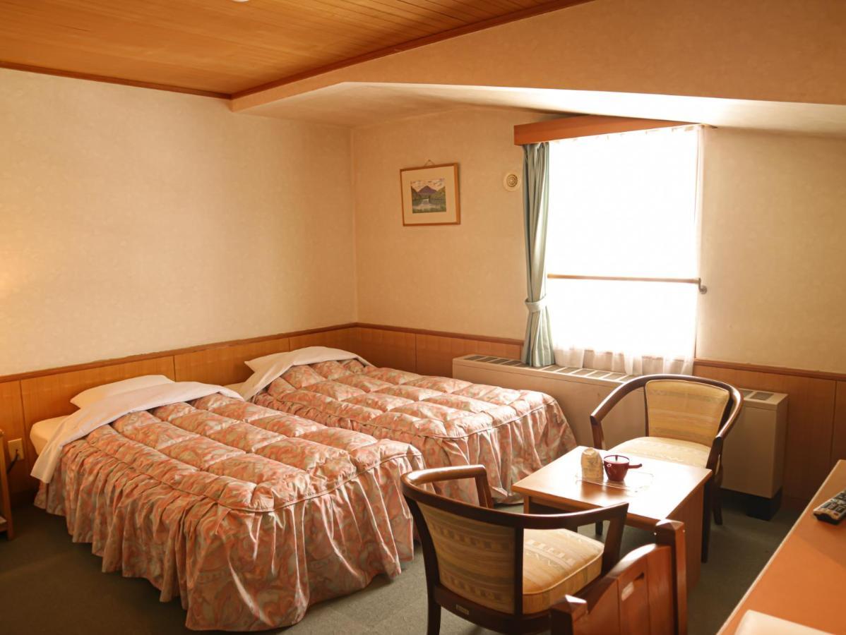 Hotel Sankt Moritz Shiga Shimotakai Bagian luar foto